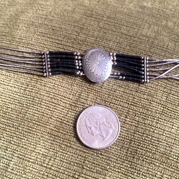 Old Pawn Style Liquid Silver Choker - Picture 7 of 8